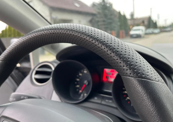 Seat Ibiza cena 12500 przebieg: 193000, rok produkcji 2008 z Koło małe 121
